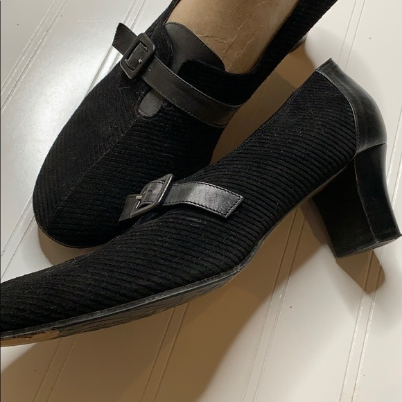 Taryn Rose Black Corduroy and leather Heels Sz 40 - Picture 4 of 9